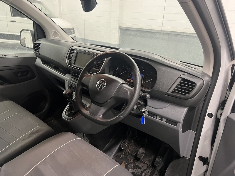 Used Vauxhall Vivaro for sale - 77180748: Photo 6