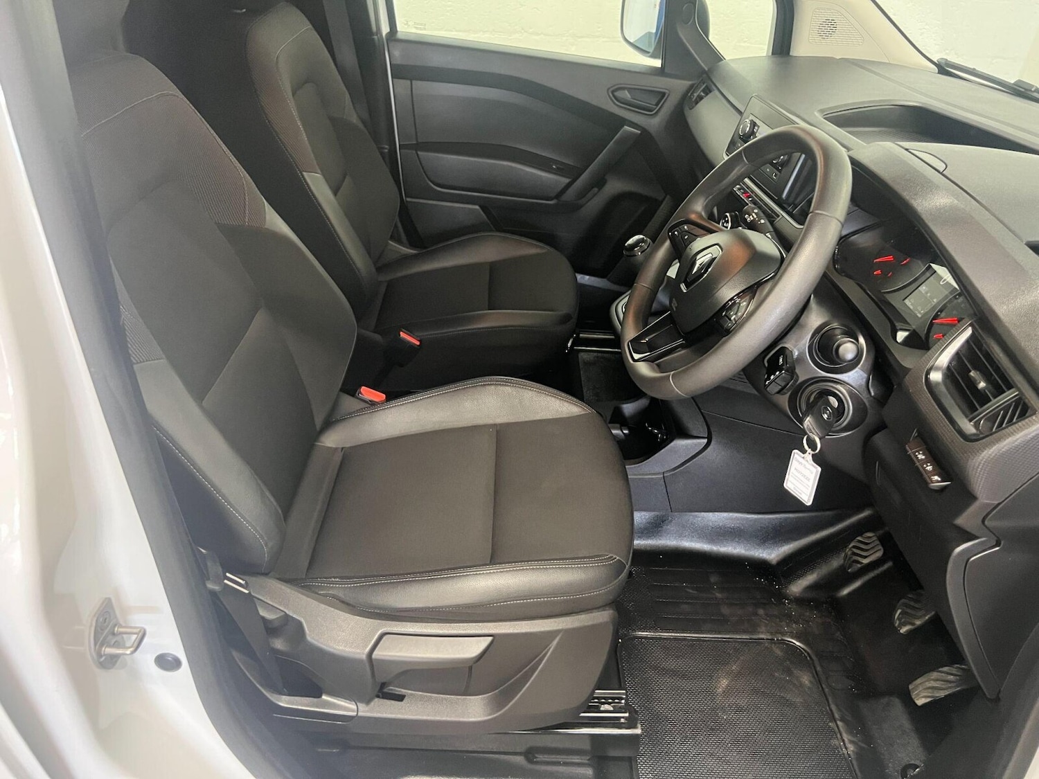 Used Renault Kangoo 2022 for sale - 75952368: Photo 10