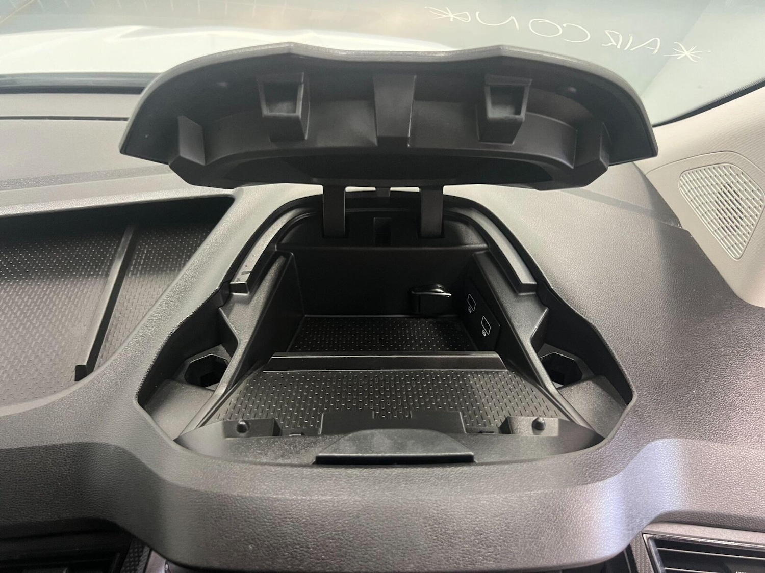 Used Renault Kangoo 2022 for sale - 75952368: Photo 33