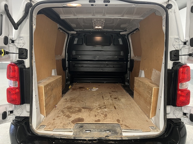 Used Vauxhall Vivaro 2024 for sale - 77351199: Photo 5