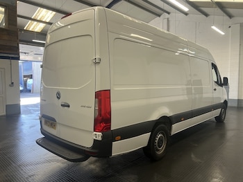 Used Mercedes-Benz Sprinter 2023 for sale - 78122361: Photo