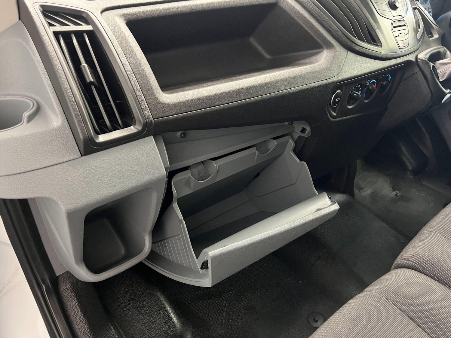 Used Ford Transit 2017 for sale - 76871195: Photo 34