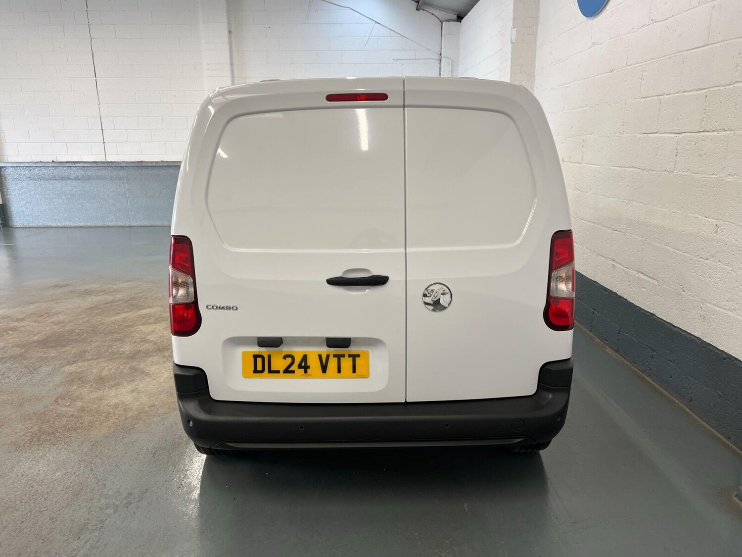 Used Vauxhall Combo 2024 for sale - 76140410: Photo 6
