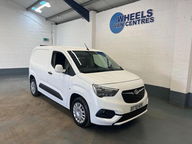 Used Vauxhall Combo 2021 for sale - 76904217: Photo 3