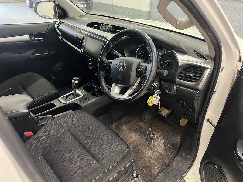 Used Toyota Hilux 2021 for sale - 77817954: Photo 7