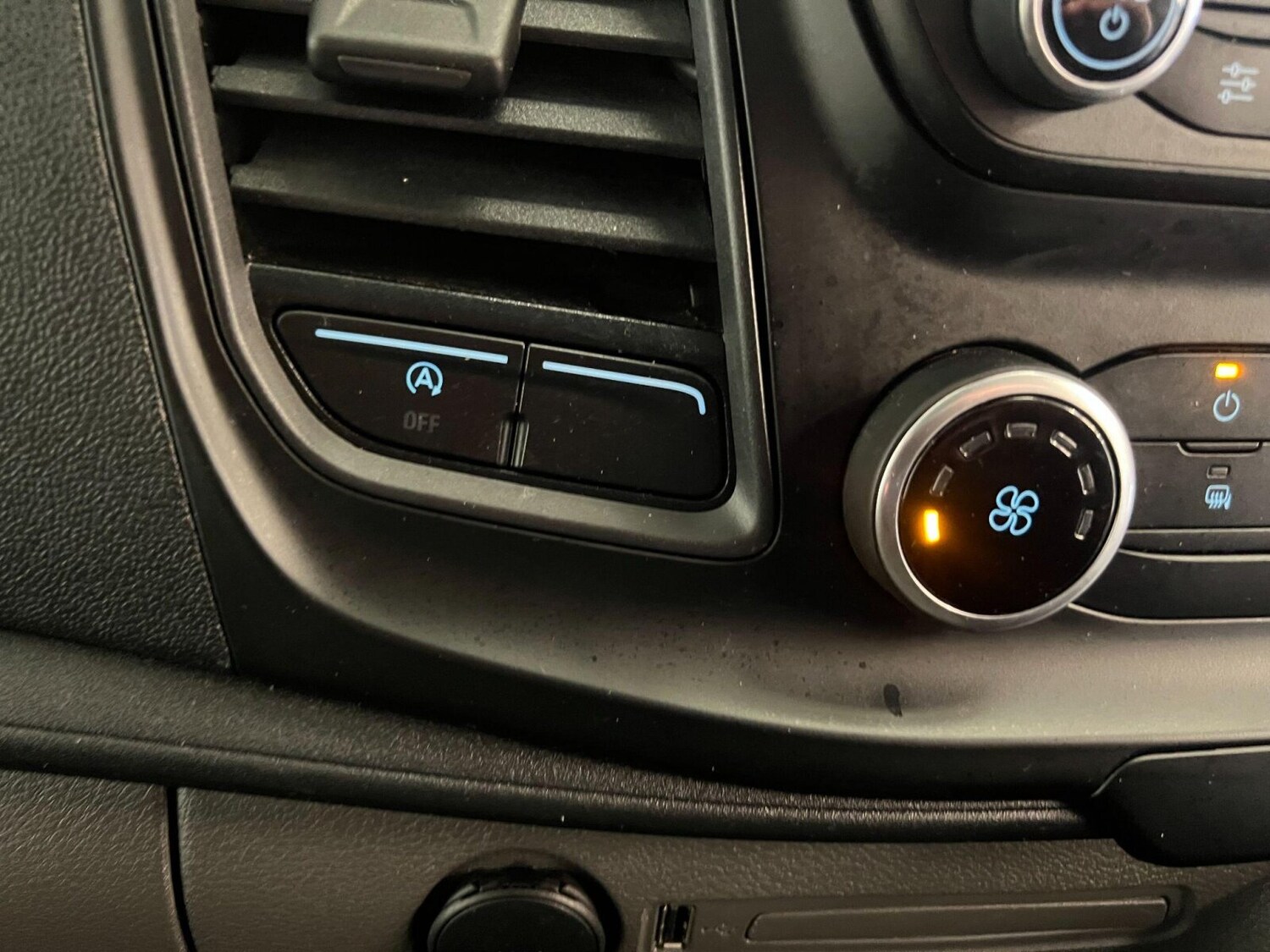 Used Ford Transit 2023 for sale - 75406699: Photo 17