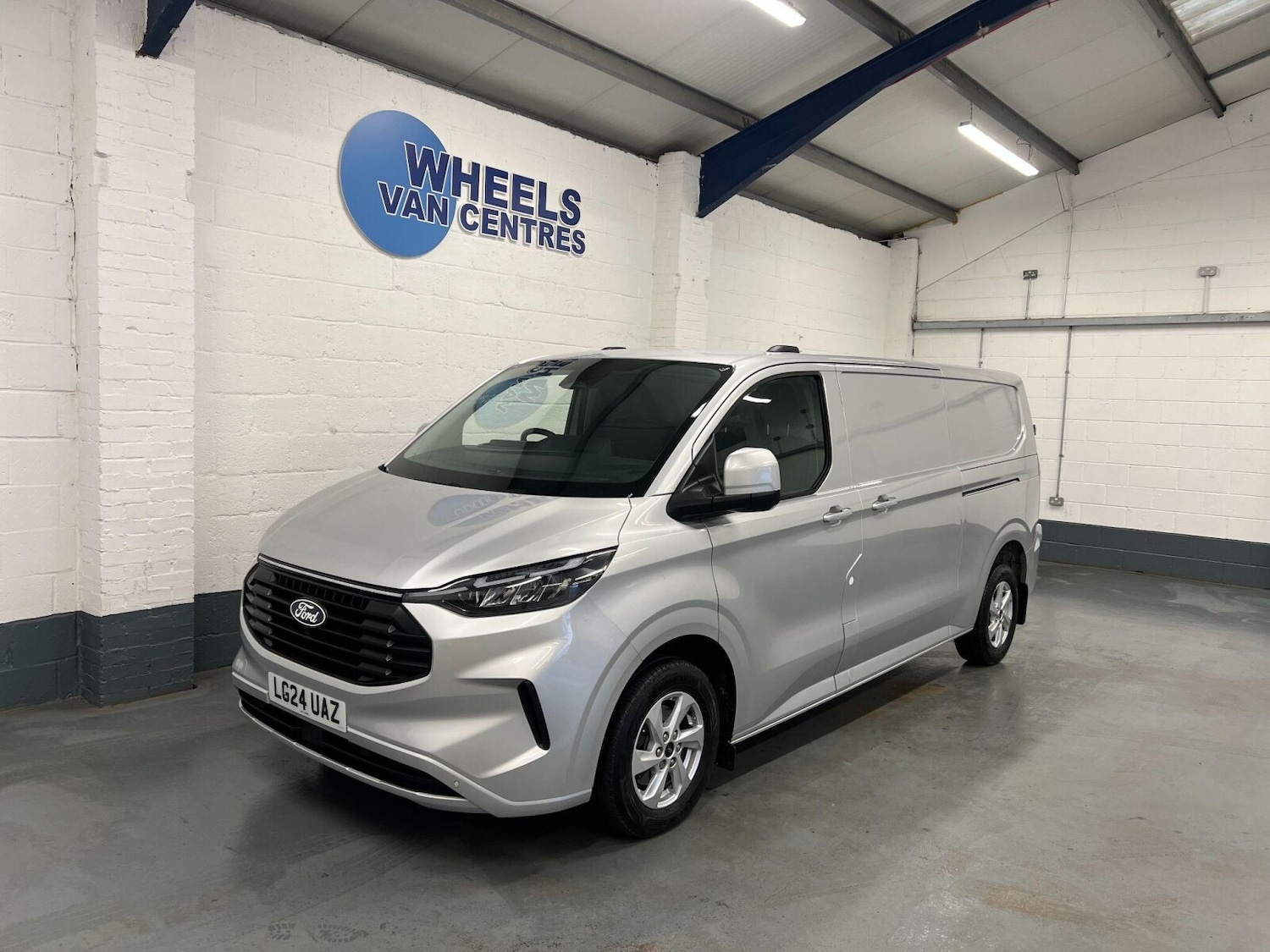 Used Ford Transit Custom 2024 for sale - 76595304: Photo 1