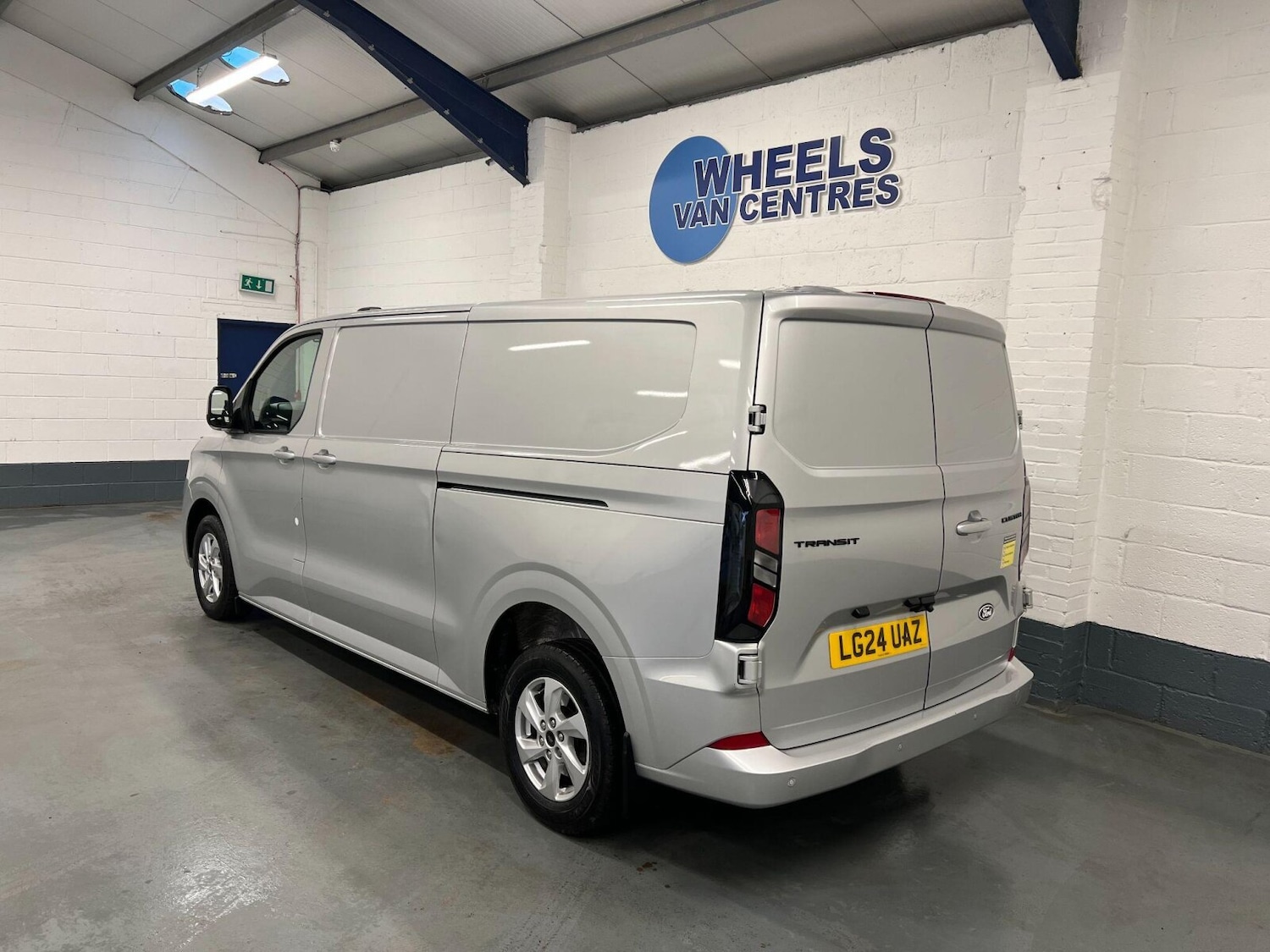 Used Ford Transit Custom 2024 for sale - 76595304: Photo 3