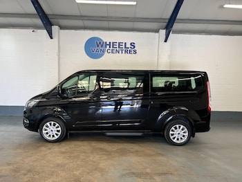 Used Ford Tourneo Custom 2022 for sale - 76172326: Photo 2