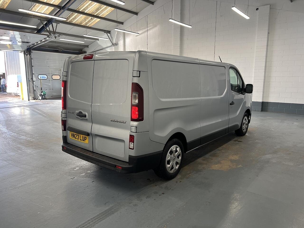 Used Renault Trafic 2023 for sale - 76841978: Photo 3