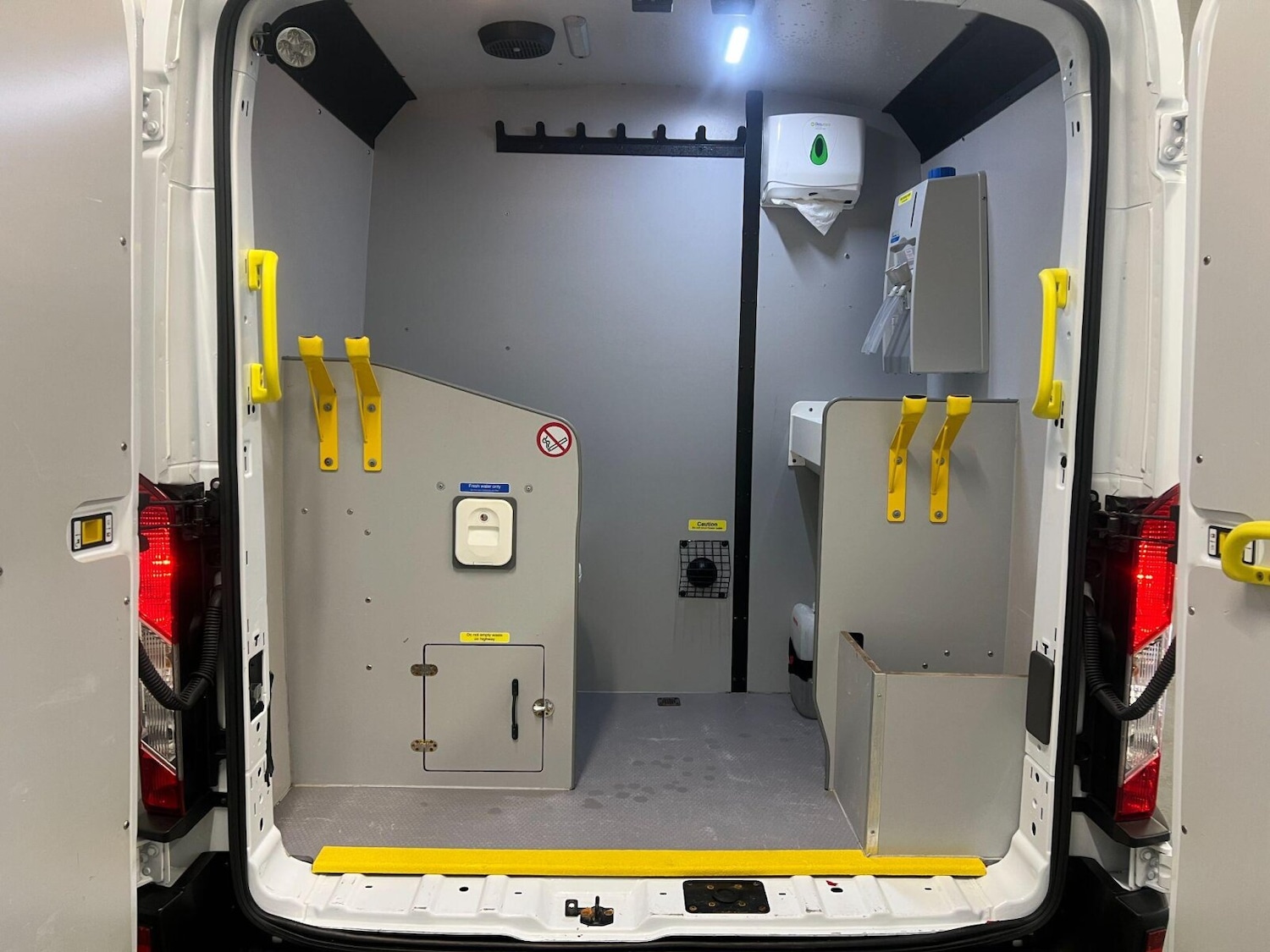 Used Ford Transit 2022 for sale - 76869049: Photo 28