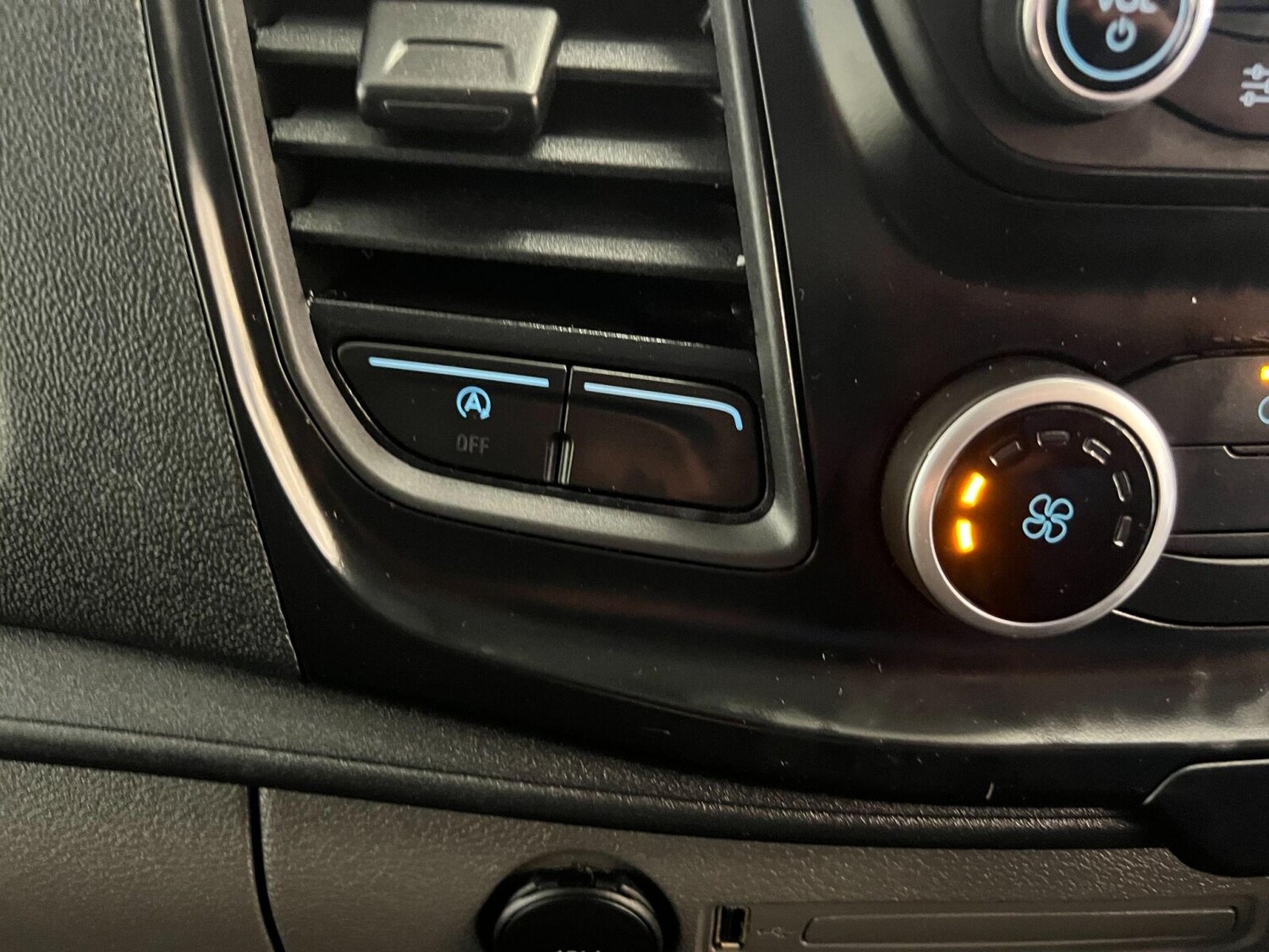 Used Ford Transit 2023 for sale - 75404470: Photo 27