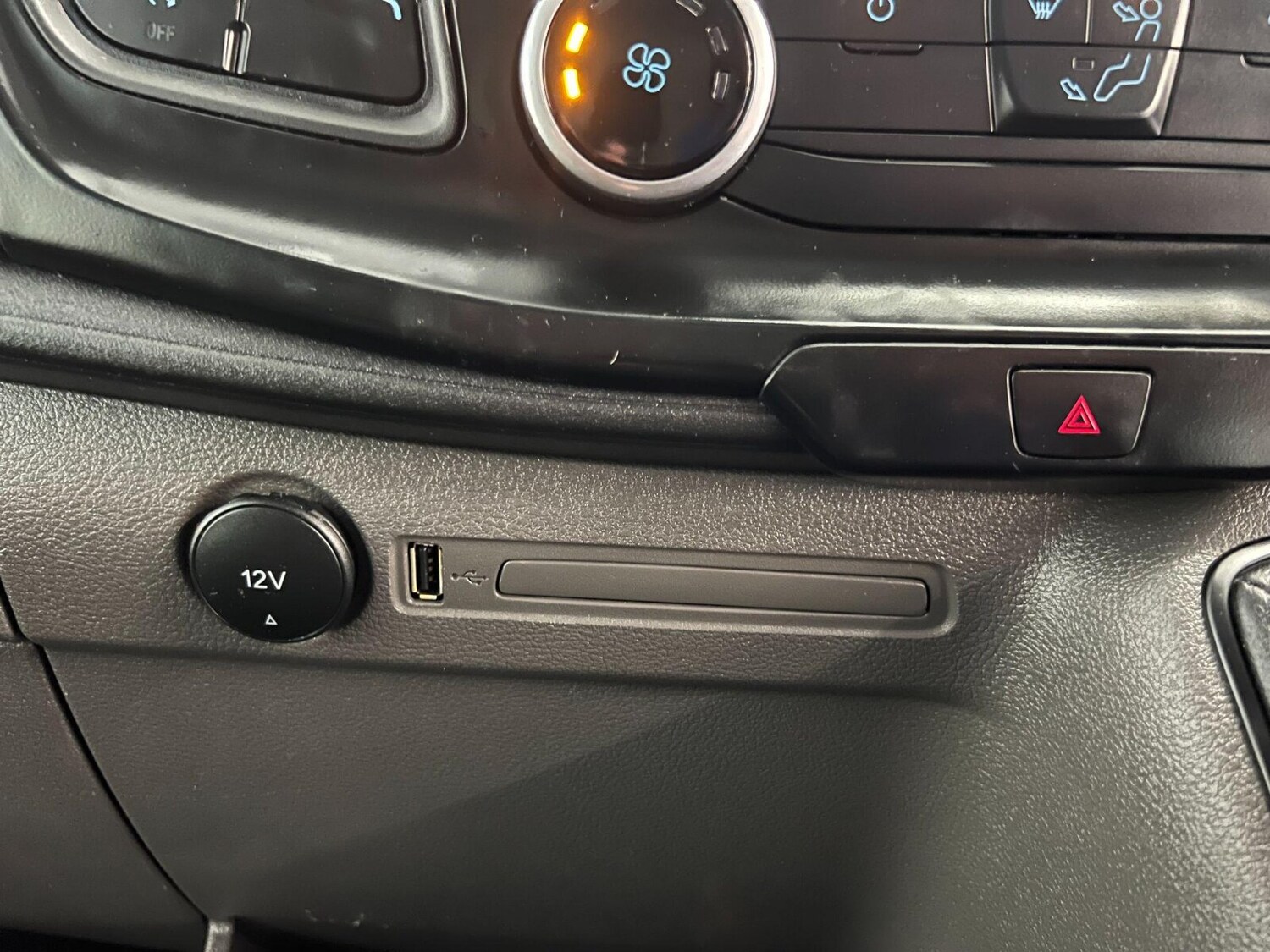 Used Ford Transit 2023 for sale - 75404470: Photo 28