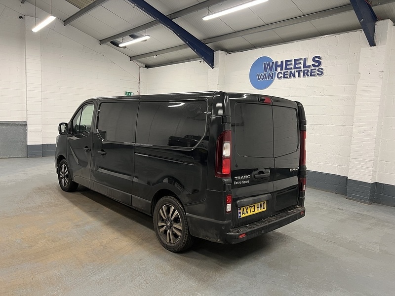 Used Renault Trafic 2023 for sale - 76982528: Photo 2