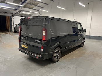 Used Renault Trafic 2023 for sale - 76982528: Photo