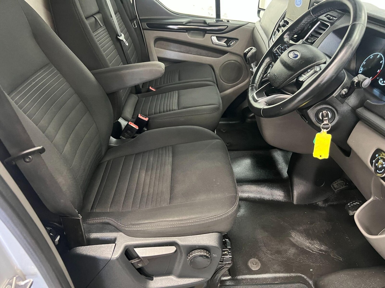 Used Ford Transit Custom 2022 for sale - 76868950: Photo 10