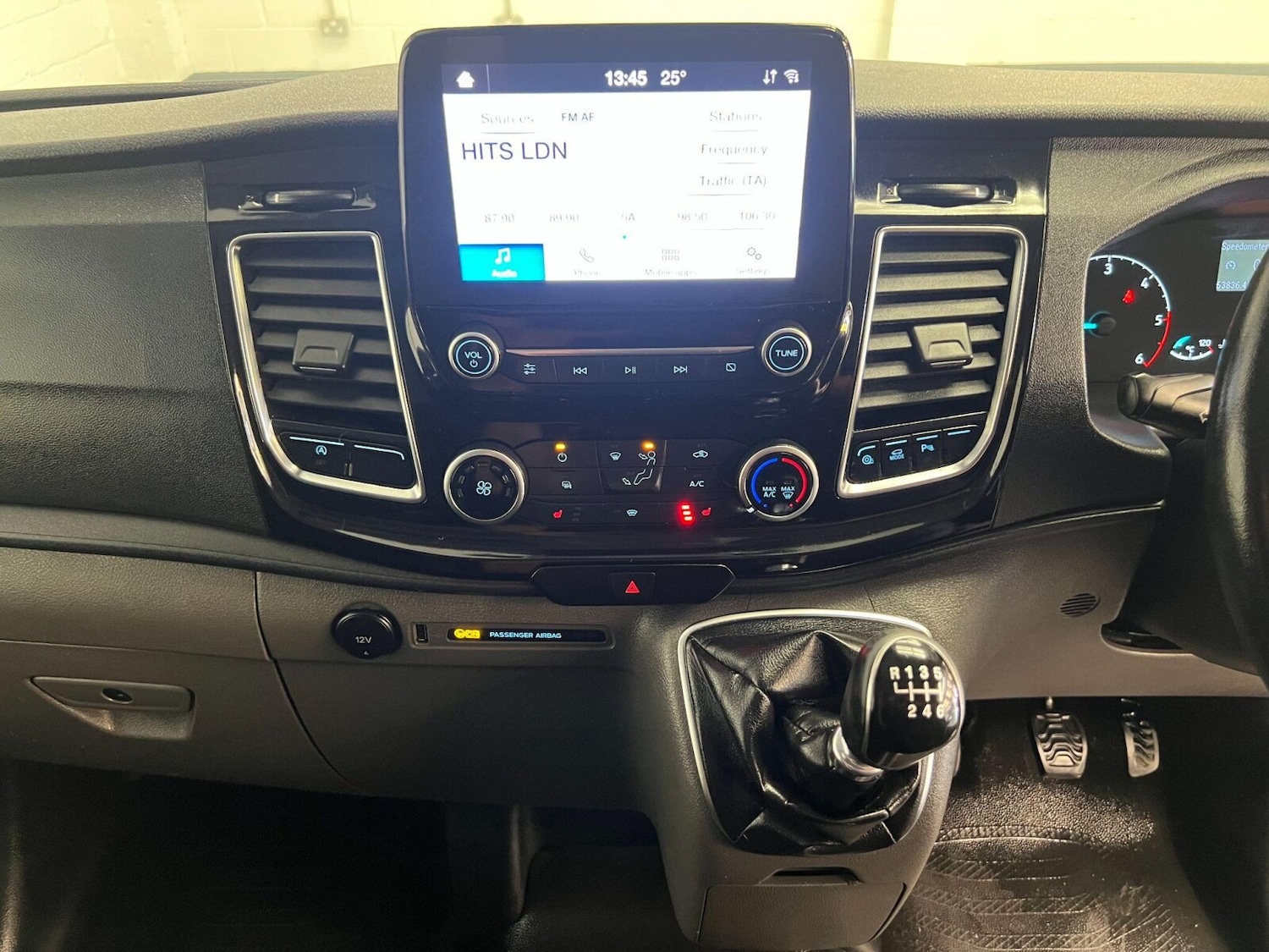 Used Ford Transit Custom 2022 for sale - 76868950: Photo 30