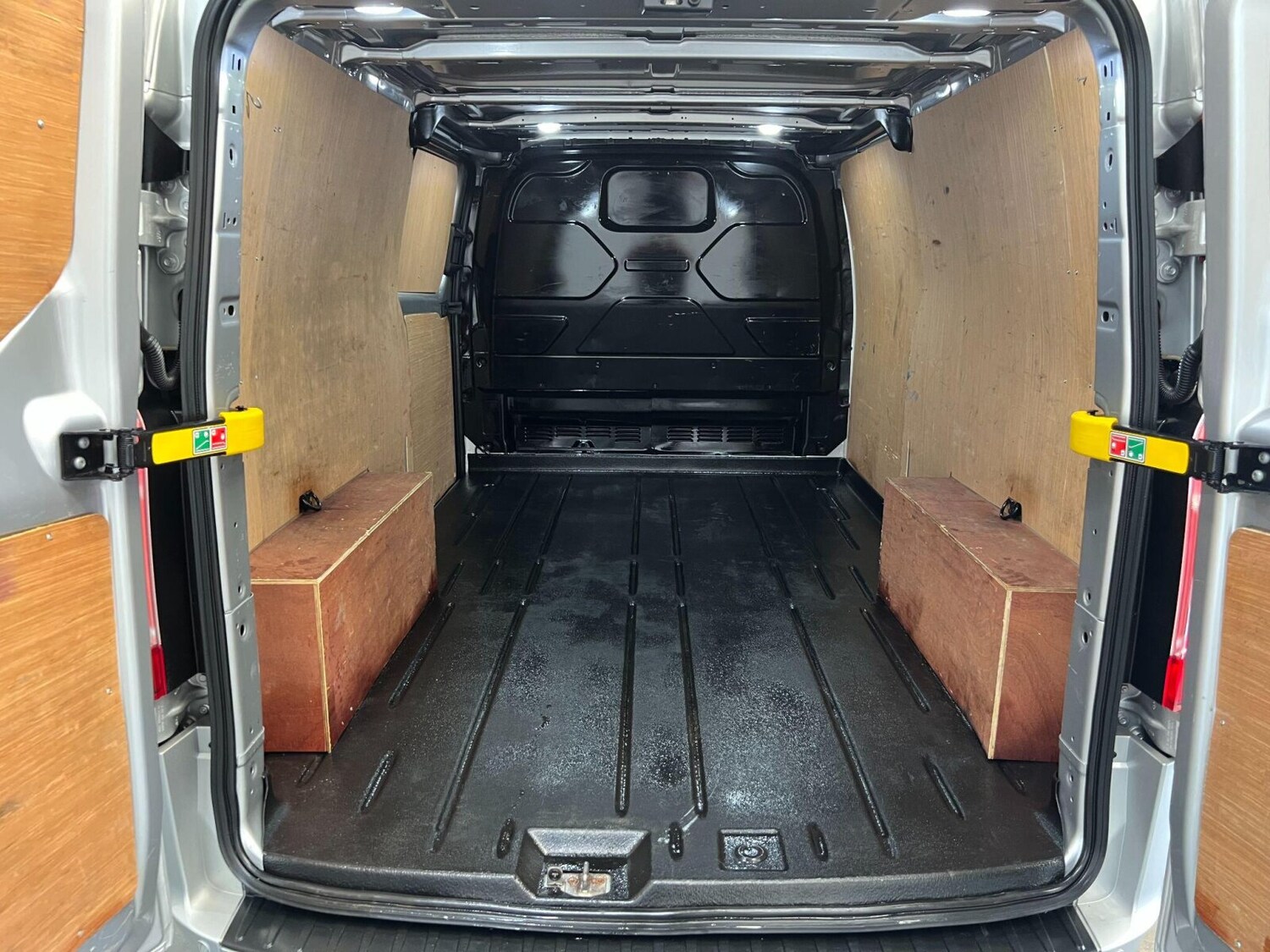 Used Ford Transit Custom 2022 for sale - 76868950: Photo 36