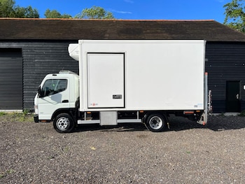 Used Mitsubishi Canter 2021 for sale - 75404070: Photo