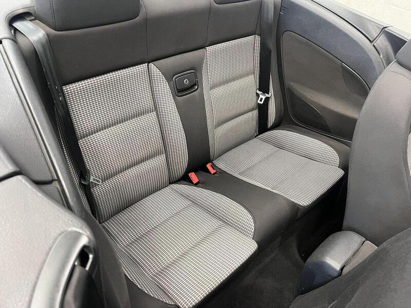 Used Volkswagen EOS 2008 for sale - 76904010: Photo 9