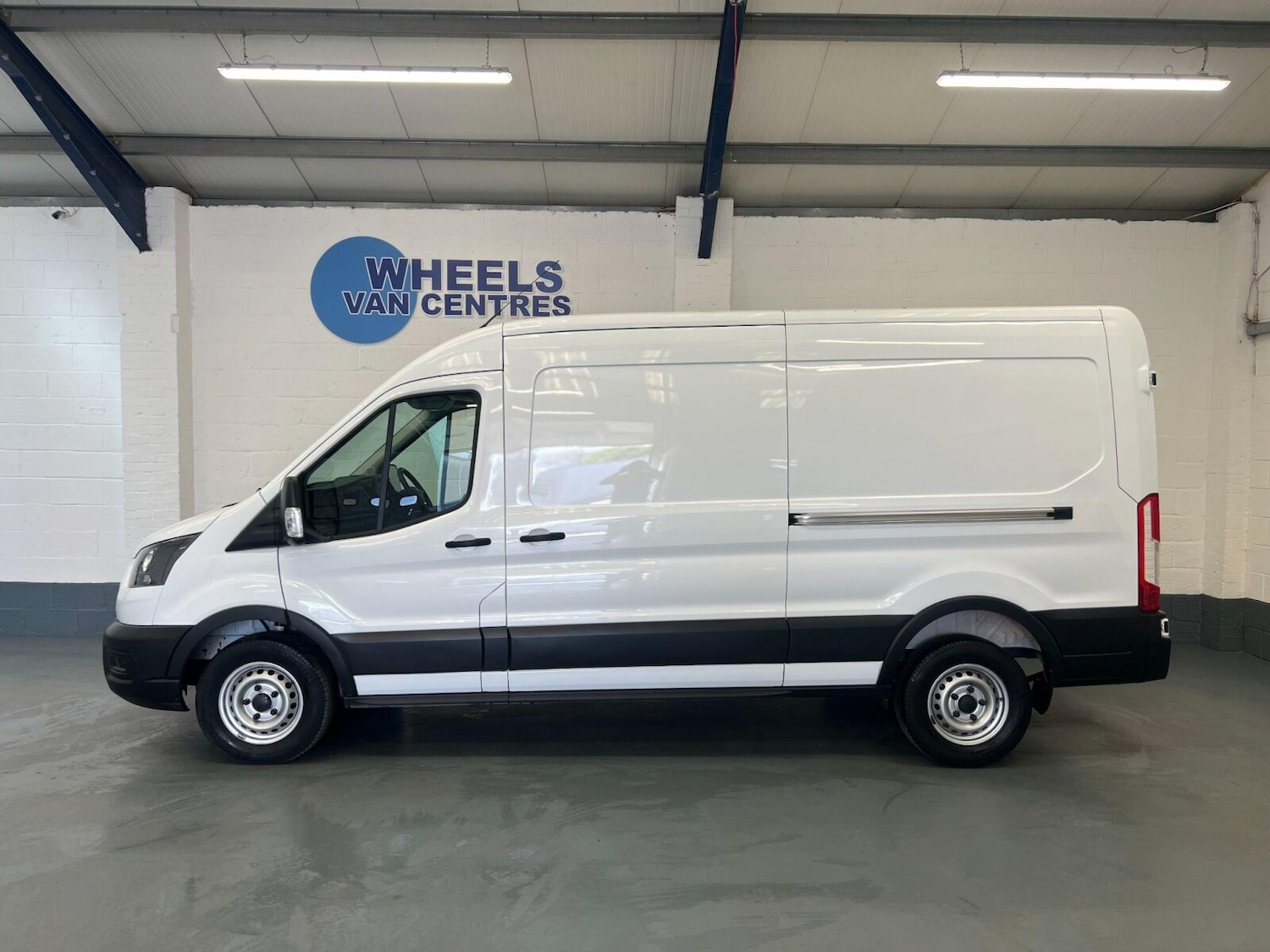 Used Ford Transit 2022 for sale - 76361811: Photo 2