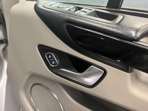 Used Ford Tourneo Custom 2022 for sale - 76172399: Photo 12