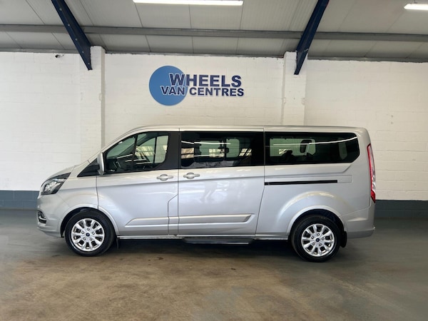 Used Ford Tourneo Custom 2022 for sale - 76172399: Photo 2