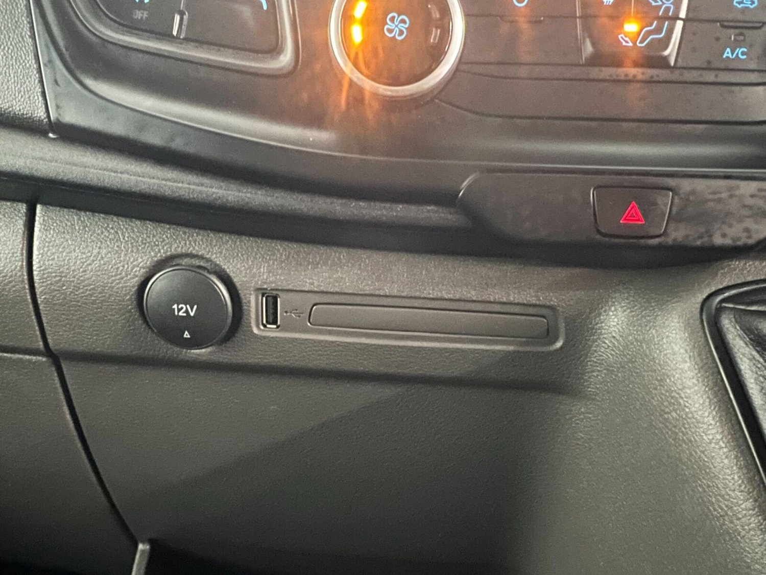 Used Ford Transit 2024 for sale - 76872558: Photo 17