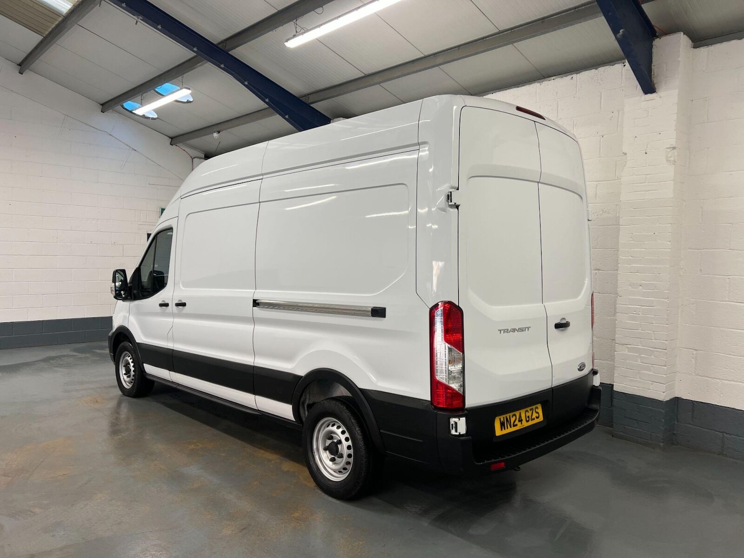 Used Ford Transit 2024 for sale - 76872558: Photo 5