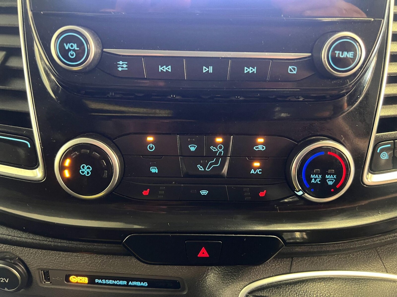 Used Ford Transit Custom 2020 for sale - 76868400: Photo 39