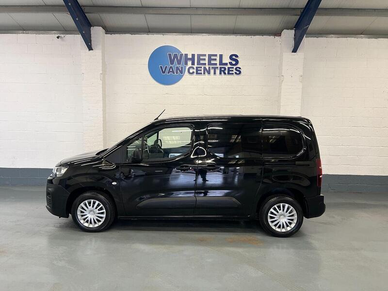 Used Citroen Berlingo 2020 for sale - 76904411: Photo 2