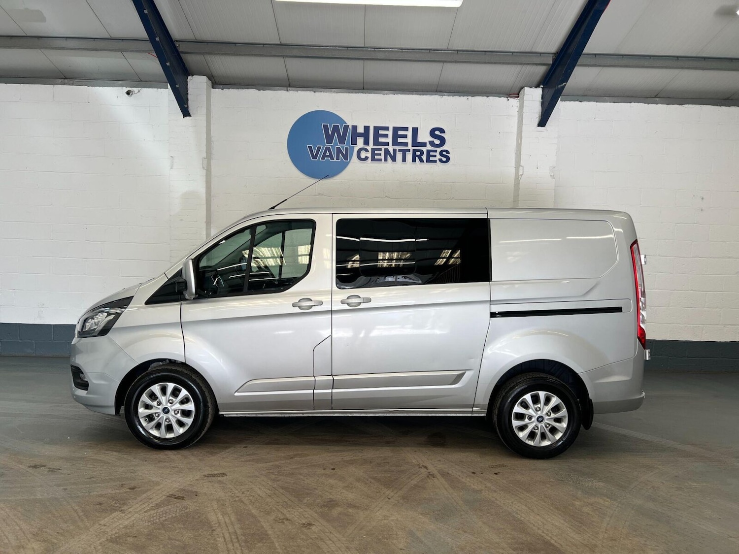Used Ford Transit Custom 2020 for sale - 76289862: Photo 2