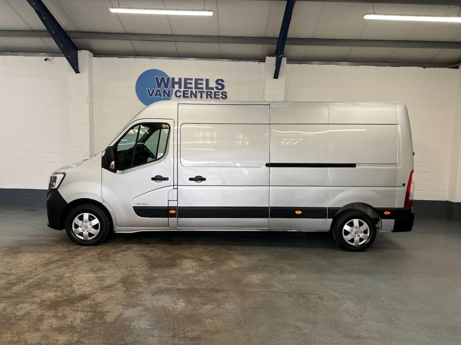 Used Renault Master 2023 for sale - 76366410: Photo 2