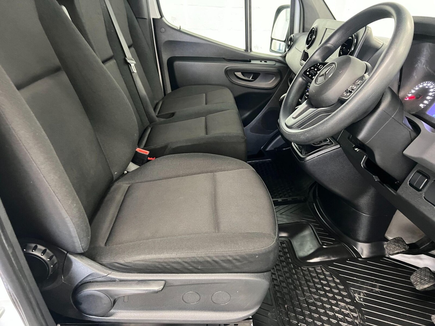 Used Mercedes-Benz Sprinter 2023 for sale - 76428296: Photo 10