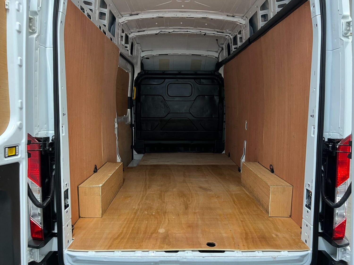 Used Ford Transit 2022 for sale - 76868731: Photo 32