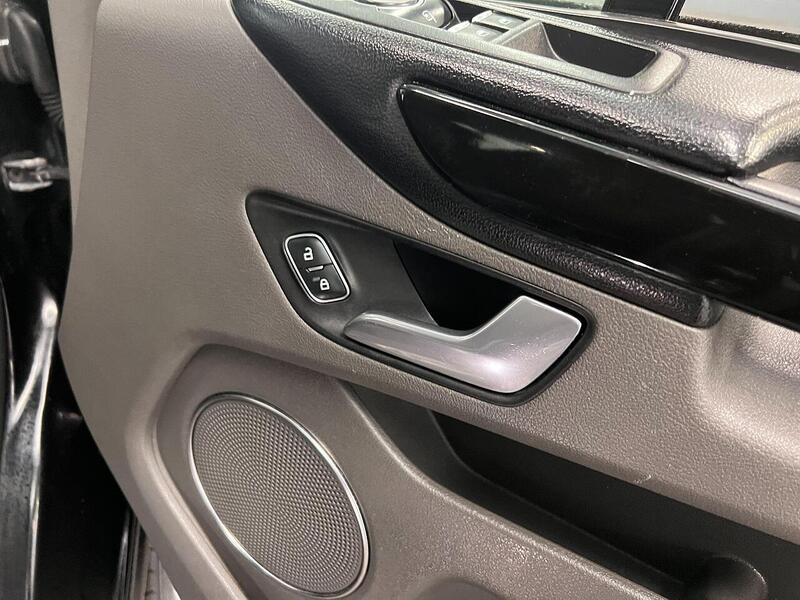 Used Ford Tourneo Custom 2022 for sale - 76904235: Photo 12