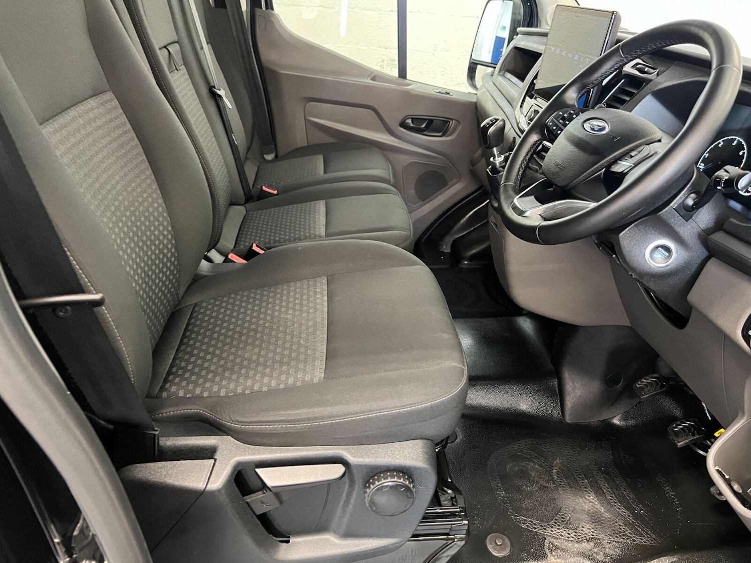 Used Ford Transit 2024 for sale - 76868308: Photo 10