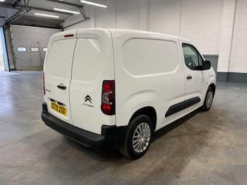 Used Citroen Berlingo 2020 for sale - 76086603: Photo