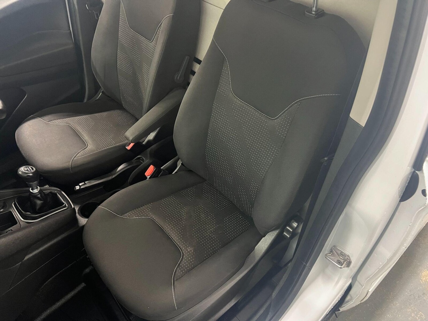 Used Ford Transit Courier 2021 for sale - 76873801: Photo 25