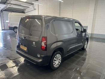 Used Peugeot Partner 2019 for sale - 79526304: Photo