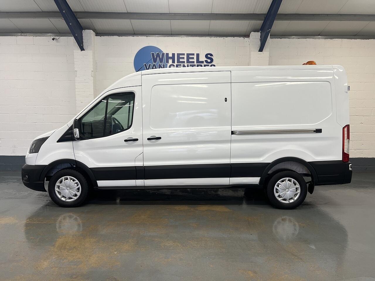 Used Ford Transit 2022 for sale - 76872549: Photo 2