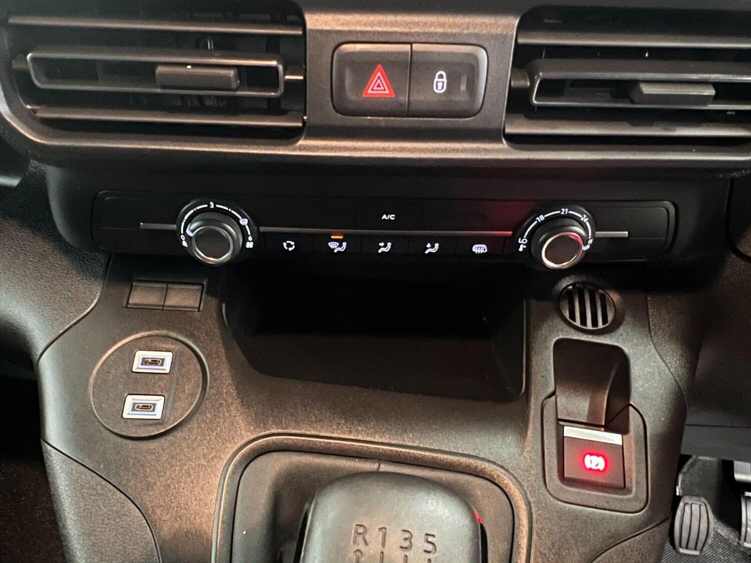 Used Peugeot Partner 2024 for sale - 76415283: Photo 23