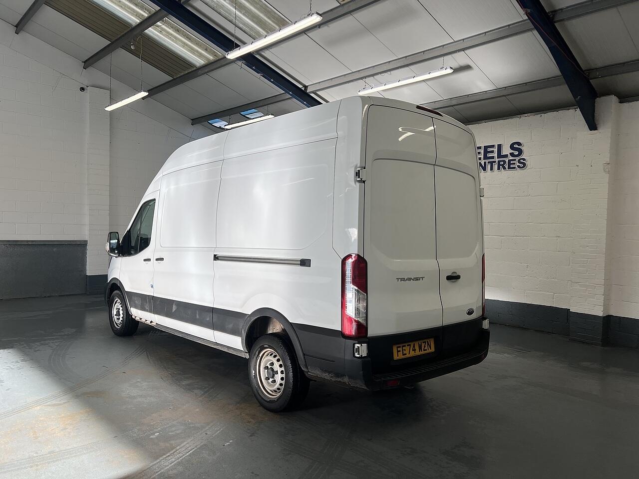 Used Ford Transit 2024 for sale - 76874379: Photo 2