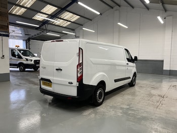 Used Ford Transit Custom 2023 for sale - 77693911: Photo