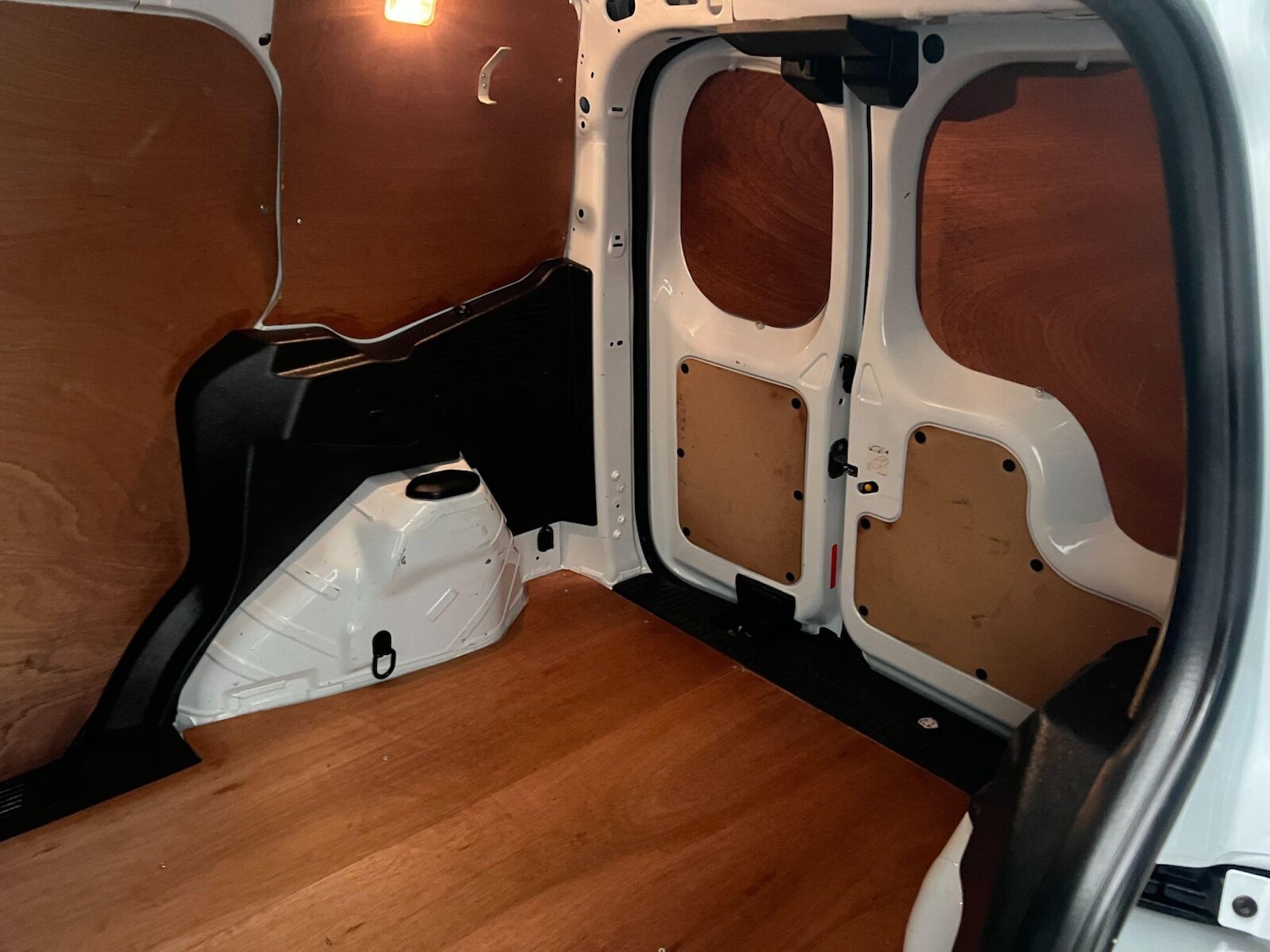 Used Ford Transit Courier 2021 for sale - 76738316: Photo 30