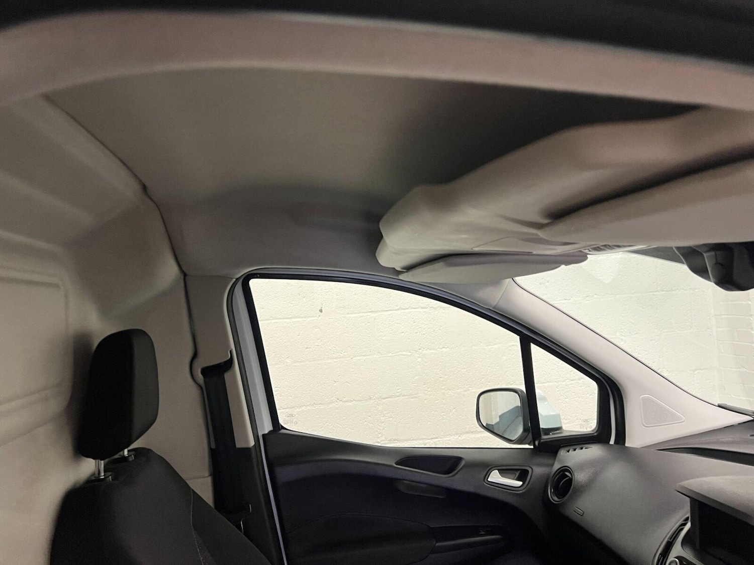 Used Ford Transit Courier 2021 for sale - 76738316: Photo 34