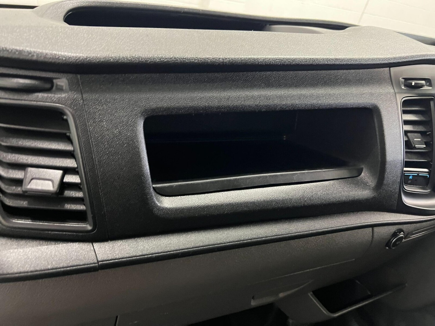 Used Ford Transit 2020 for sale - 76868904: Photo 32