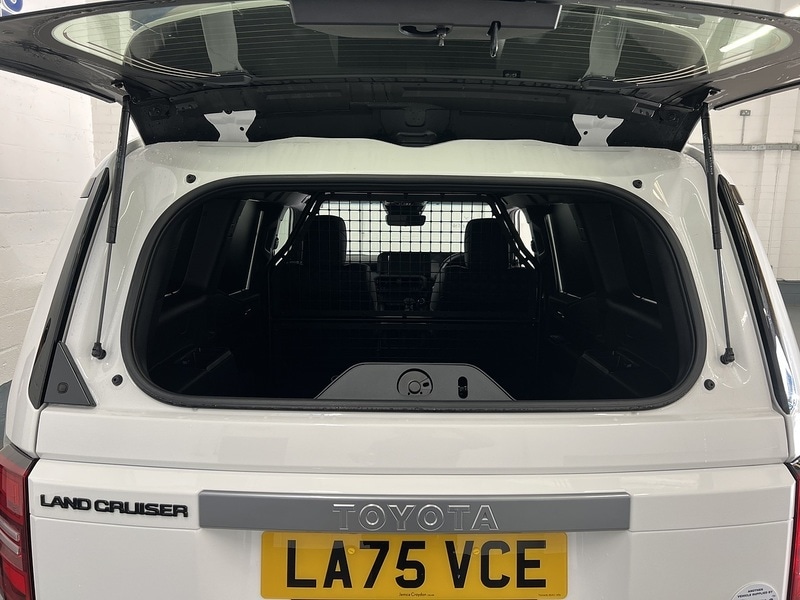 Used Toyota Land Cruiser 2025 for sale - 77023993: Photo 33