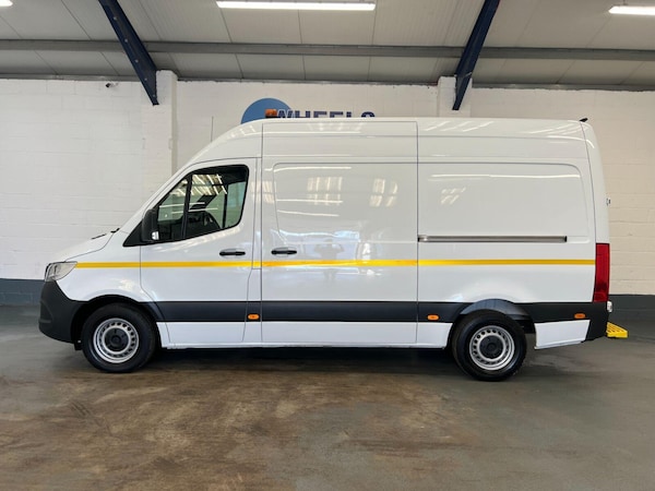 Used Mercedes-Benz Sprinter 2022 for sale - 75996995: Photo 2