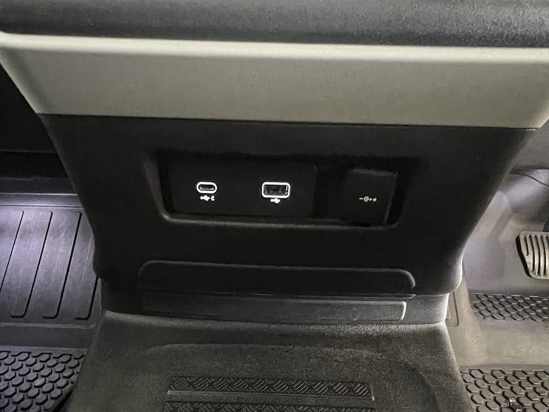 Used Land Rover Defender 2021 for sale - 77196481: Photo 27